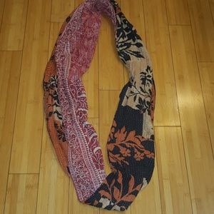 FAIR TRADE Reversible cotton infinity scarf